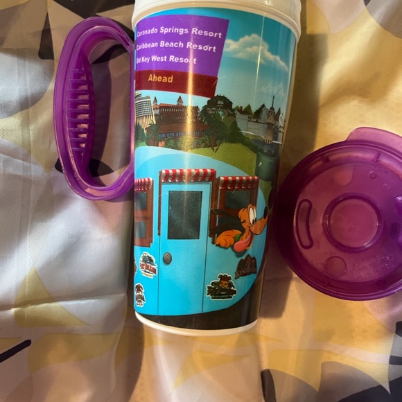 SELLING DISNEY PARKS TRAVEL COLLECTORS CUP COLOR PURPLE And BLUE GOOD CONDITION. - Picture 5 of 5